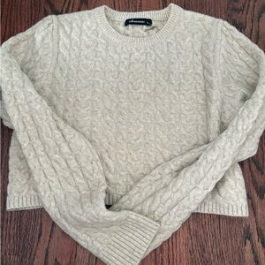 Olivaceous Women's Cream Cable Knit Sweater